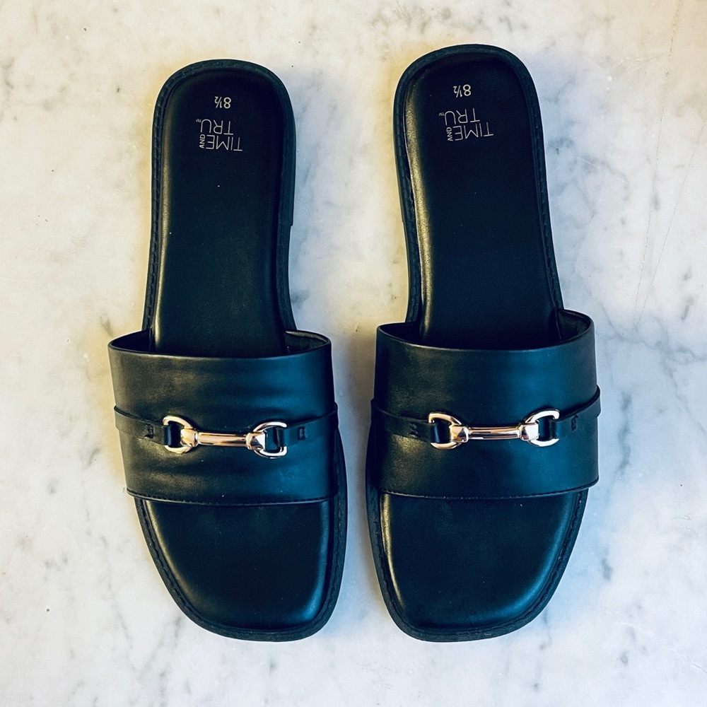 Size 8.5 Time and Tru Black Sandals with Gold Accent